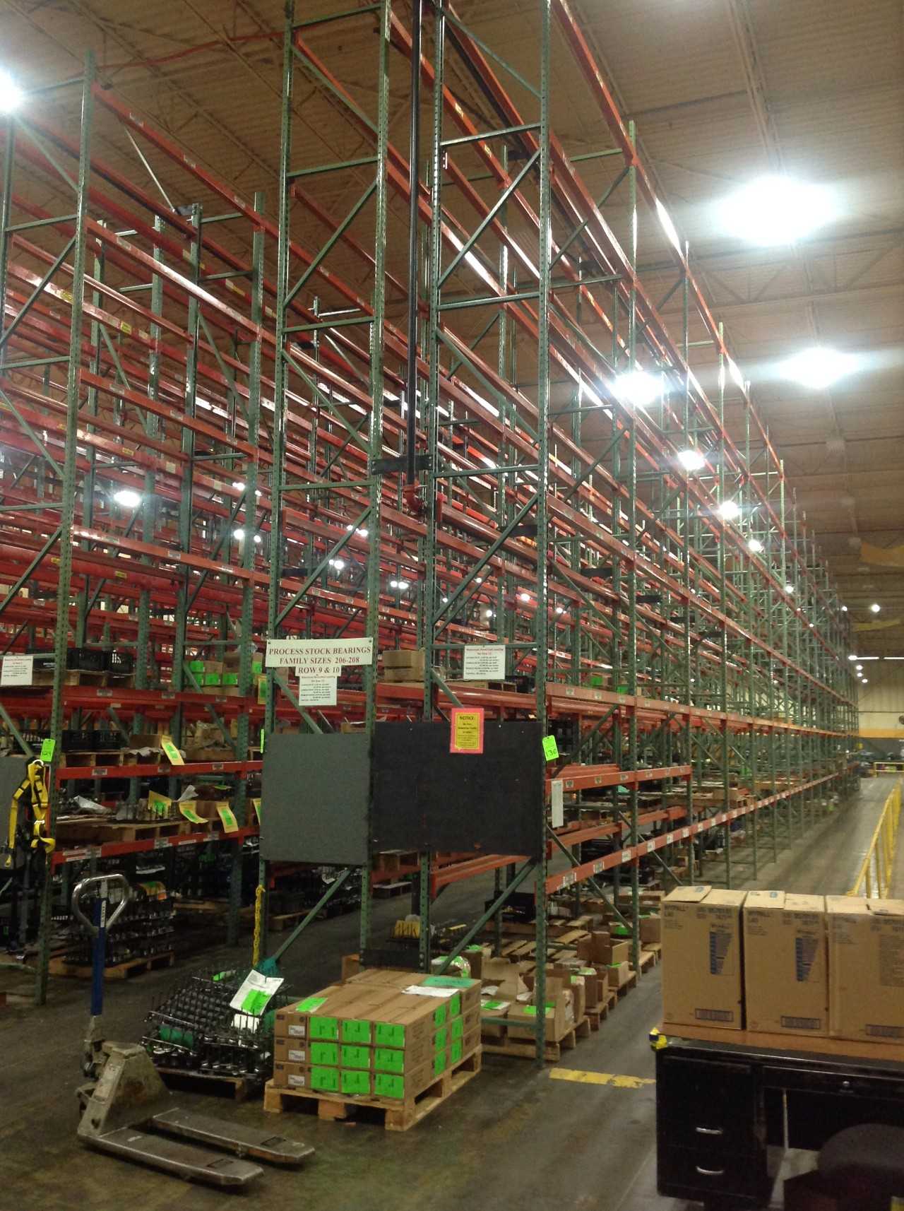 Lot of Steel Racking, Row 10-11, Rack 10-488,040 lbs weight cap. - PALLET RACKING