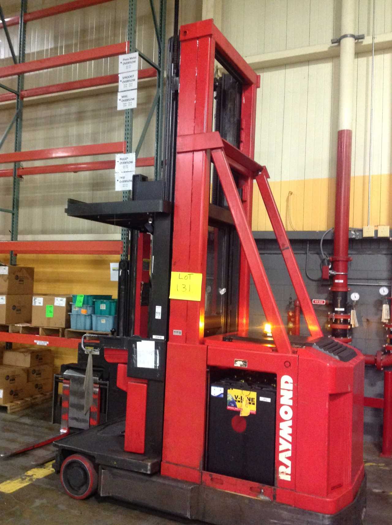 Raymond Swing reach Electric fork Truck , Guide by wire.  - REACH TRUCKS