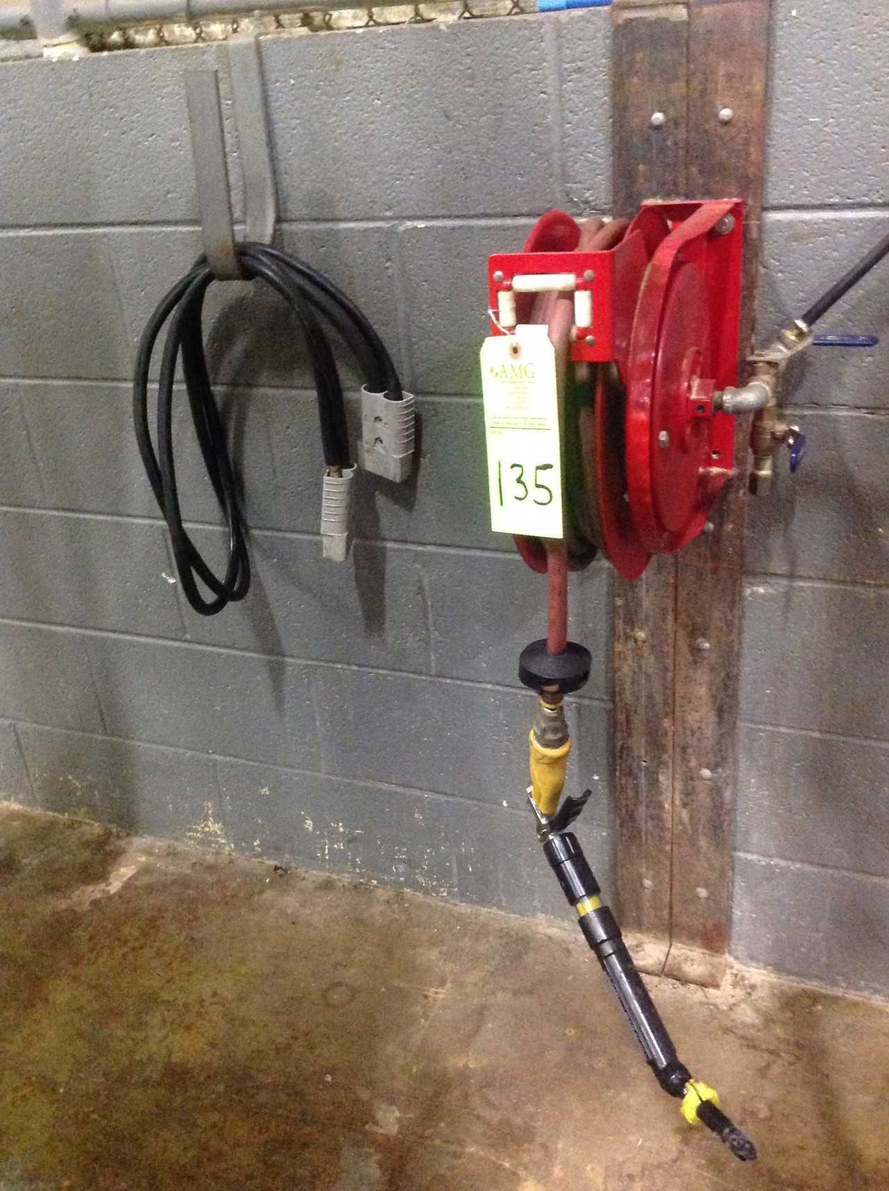 Hose Reel, Wall mounted.  - HOSE