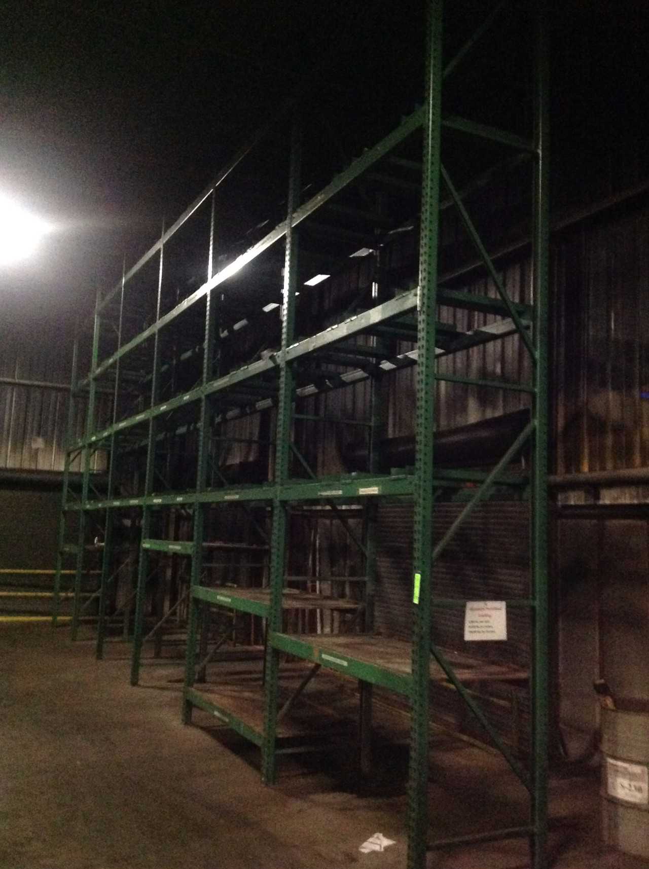 Metal Racking - PALLET RACKING