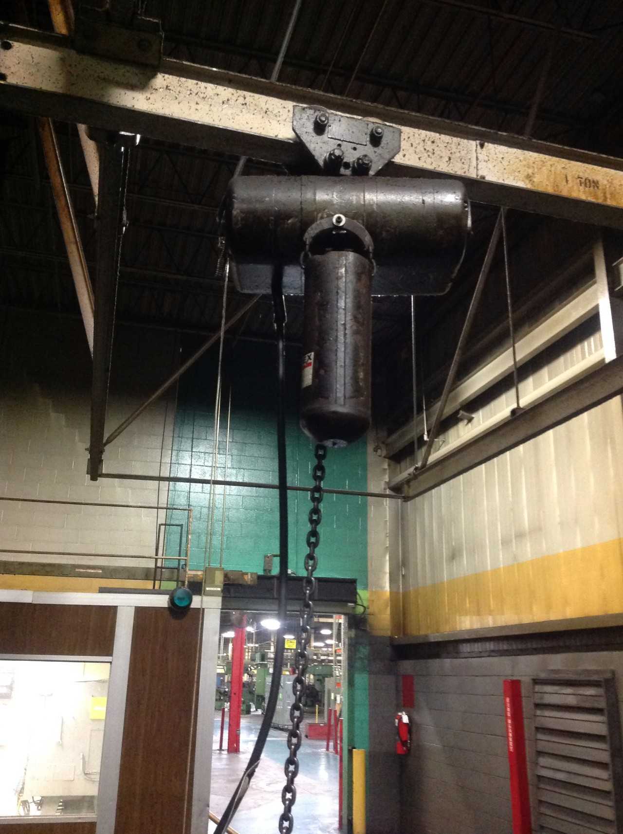 Lodestar 1 Ton Chain fall power hoist - LIFTING EQUIPMENT