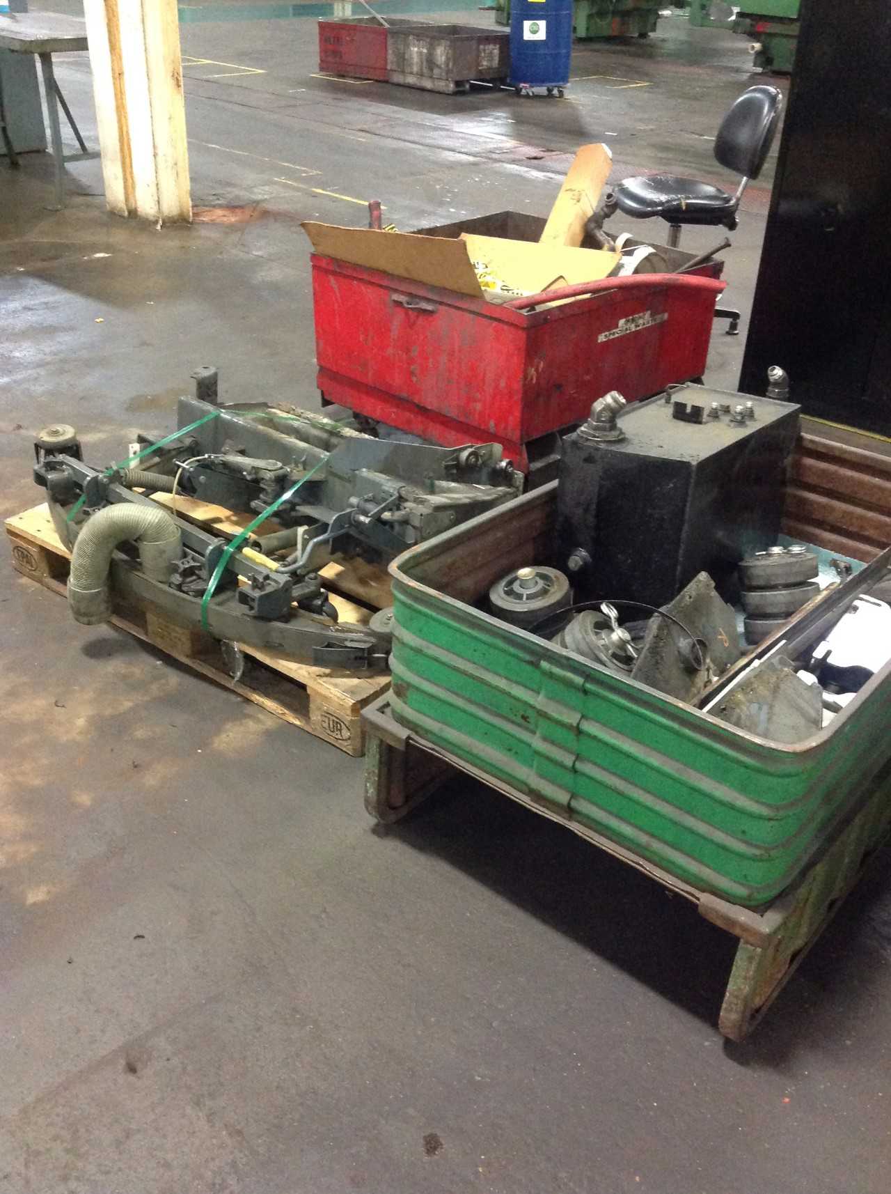 Lot of spare Tennent floor scrubber parts - PLANT & FACILITY