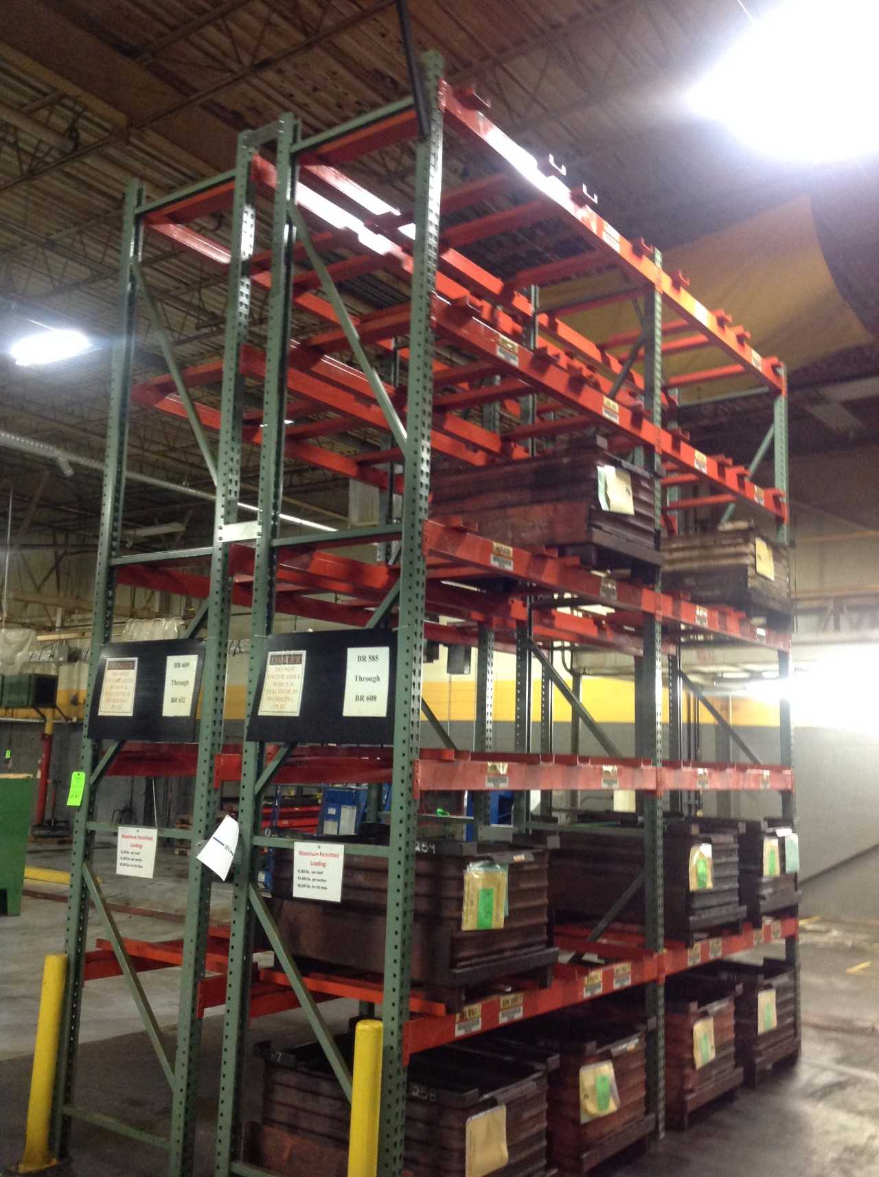 lot heavy duty pallet racking  - PALLET RACKING