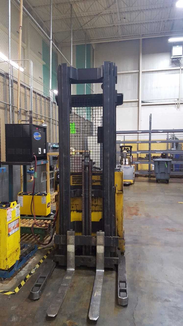 Yale 1800 lbs  Electric Fork lift  - FORKLIFTS