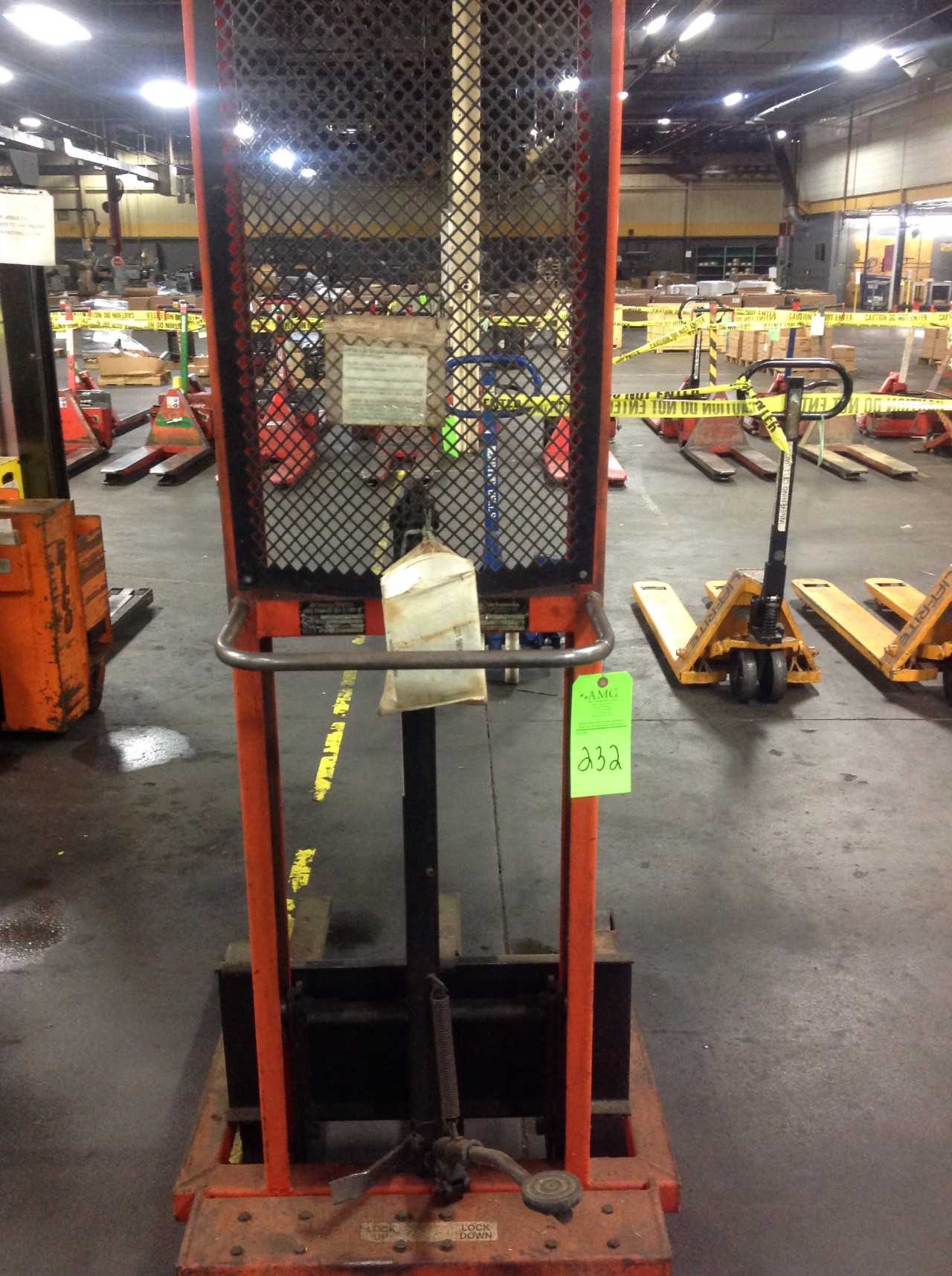 Presto Hydraulic Lift, 1,000lbs cap. - MATERIAL HANDLING