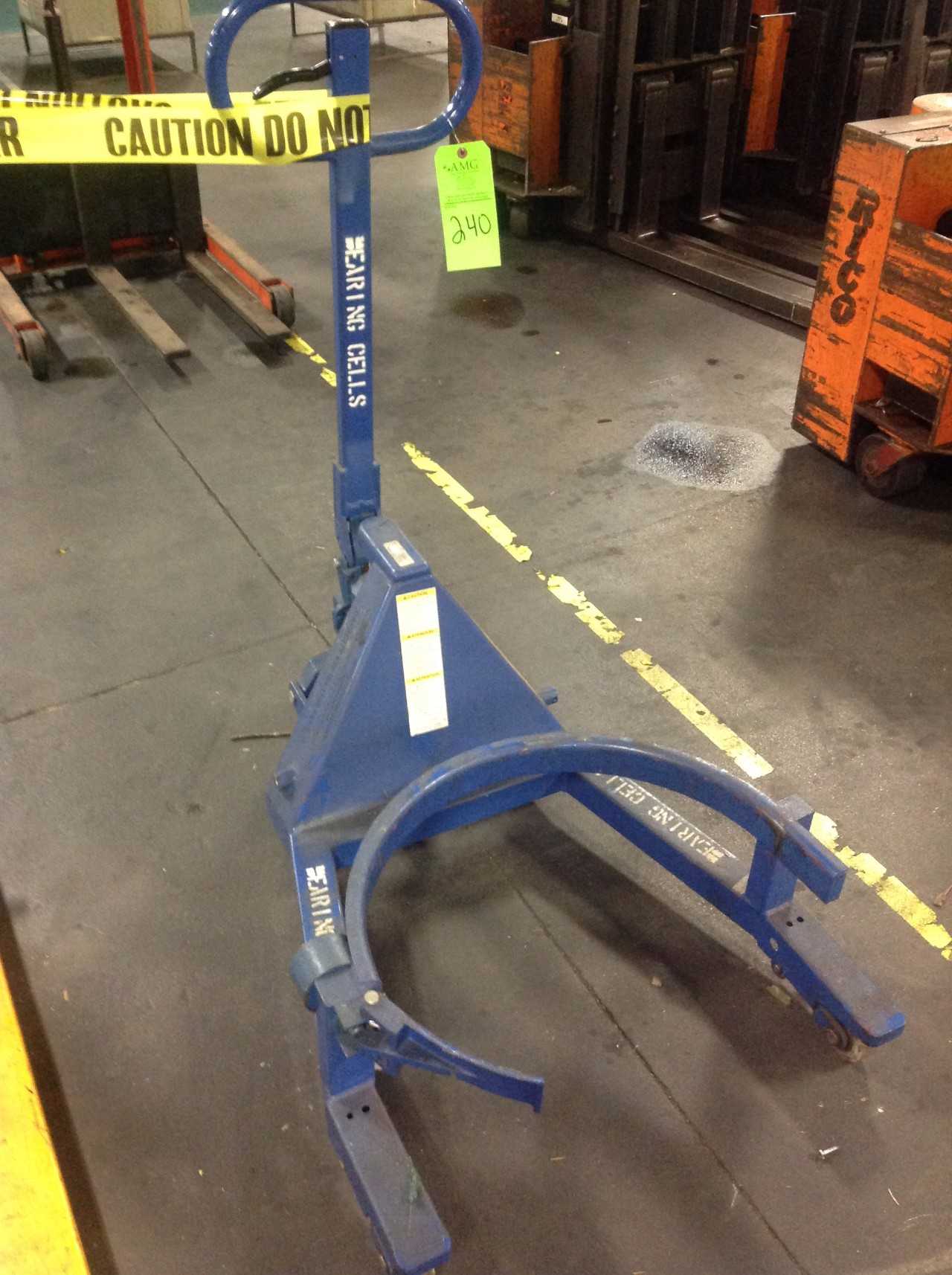 Lot Pallet and Barrell lifts - MANUAL PALLET JACKS