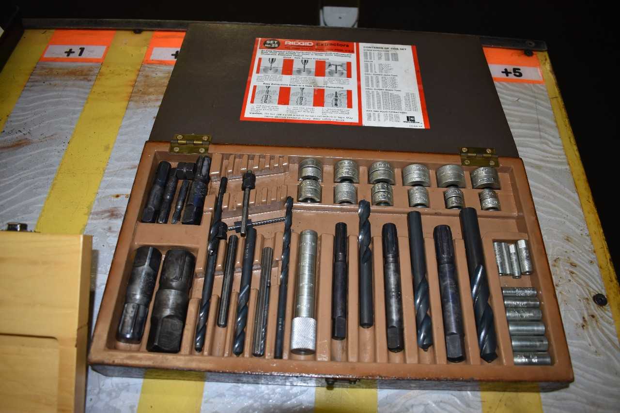Lot of Misc Mill end, Thread repair kits, Springs - ELECTRIC POWER TOOLS