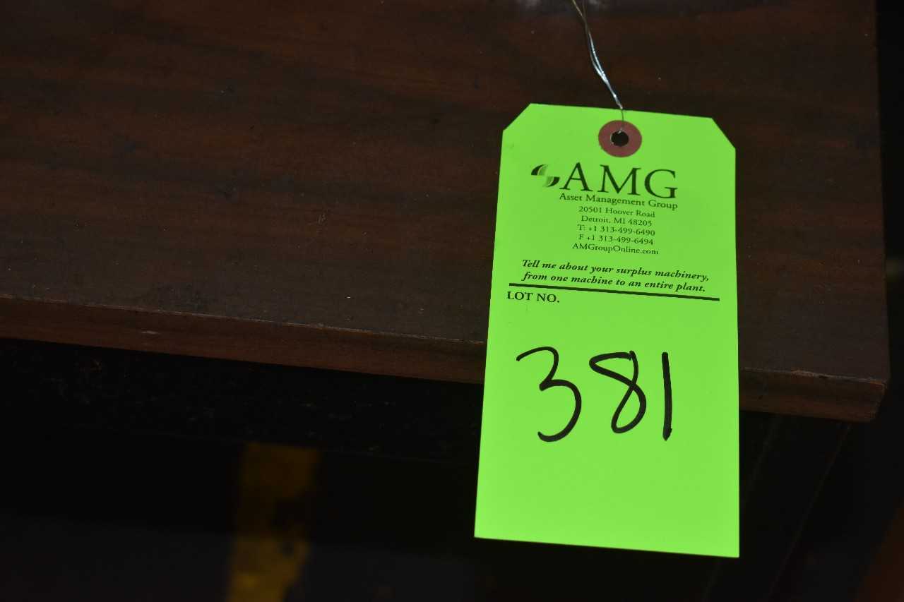 Lot of various sized Precision Gage block sets,Formica top table - MACHINING ACCESSORIES & TOOLING
