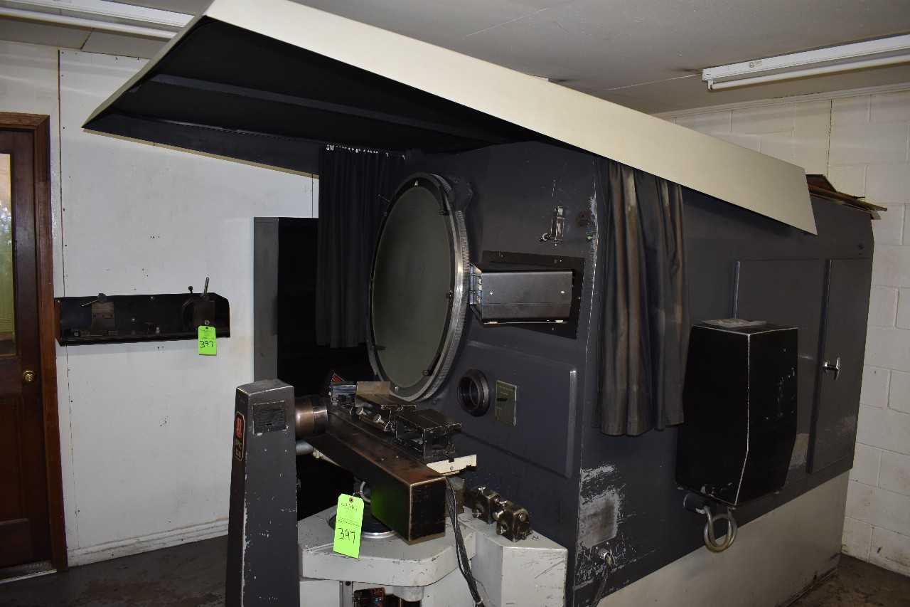 Jones and Lamson Epic 130 30" Optical comparitor  - PROCESS EQUIPMENT
