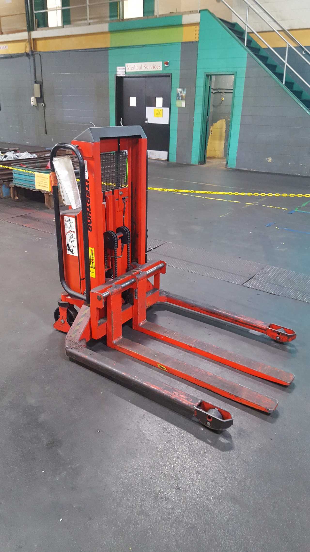 Inter-Thor Electric Lift, 2200lb cap. - MATERIAL HANDLING