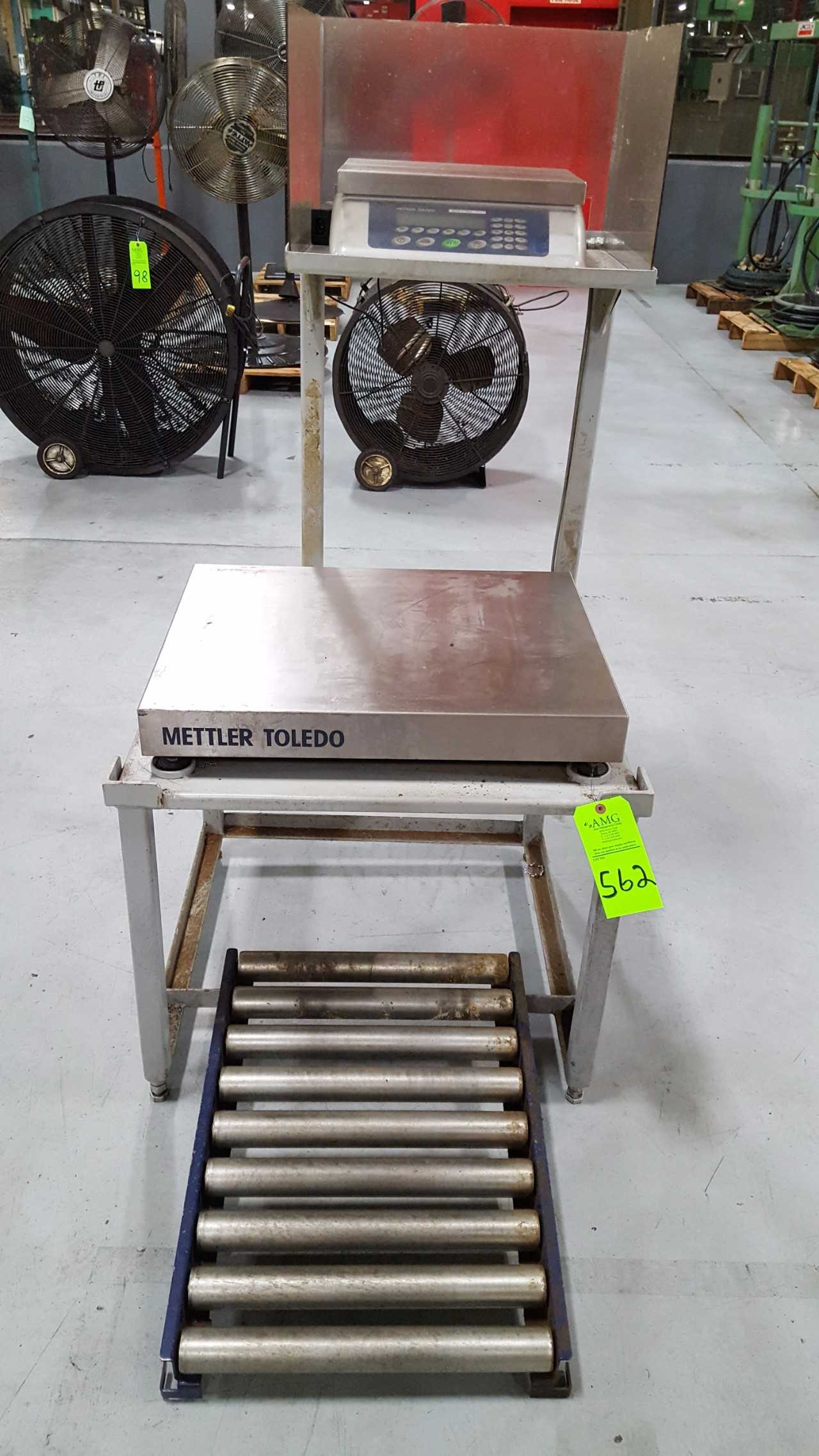 Mettler Toledo Scale w/ stand - SCALES Mettler Toledo Scale w/ stand - SCALES
