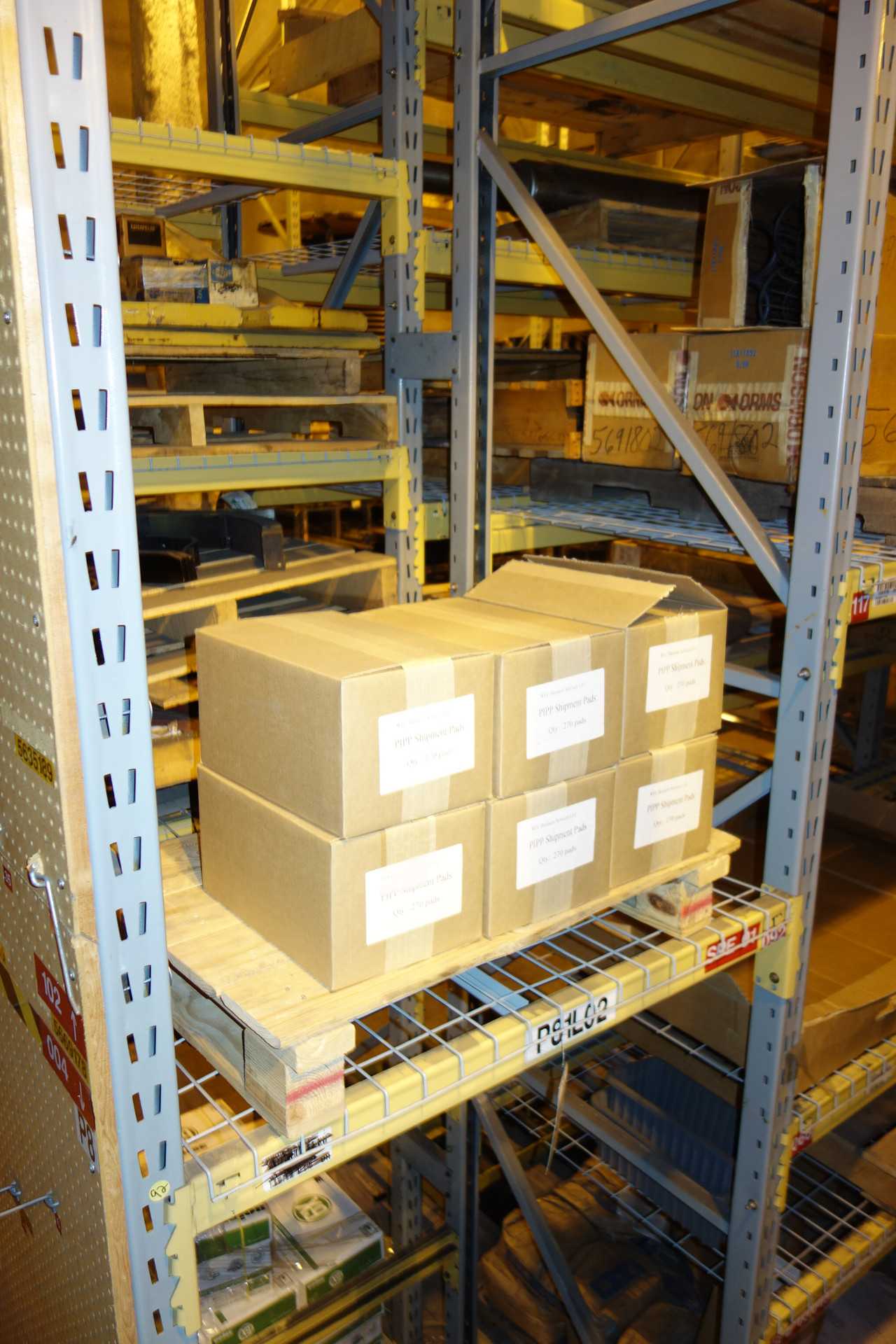 CONTENTS OF 8 UPRIGHT RACKING SECTIONS, FILTERS - INDUSTRIAL PARTS