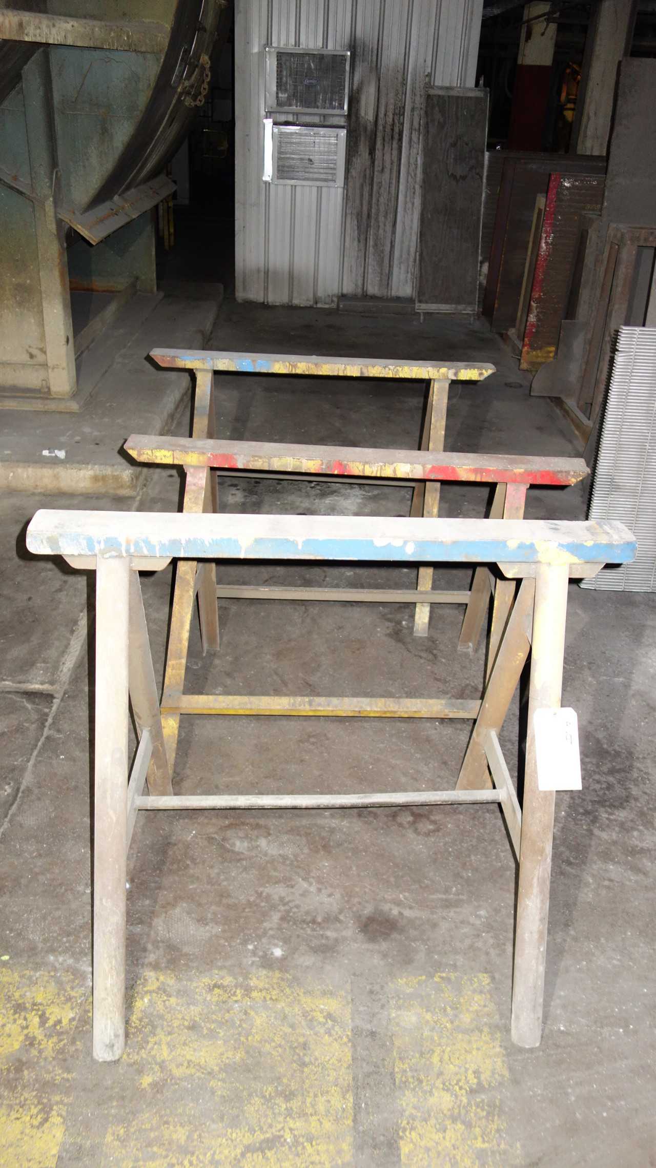 LOT OF 3 METAL WELDING STANDS - MISCELLANEOUS