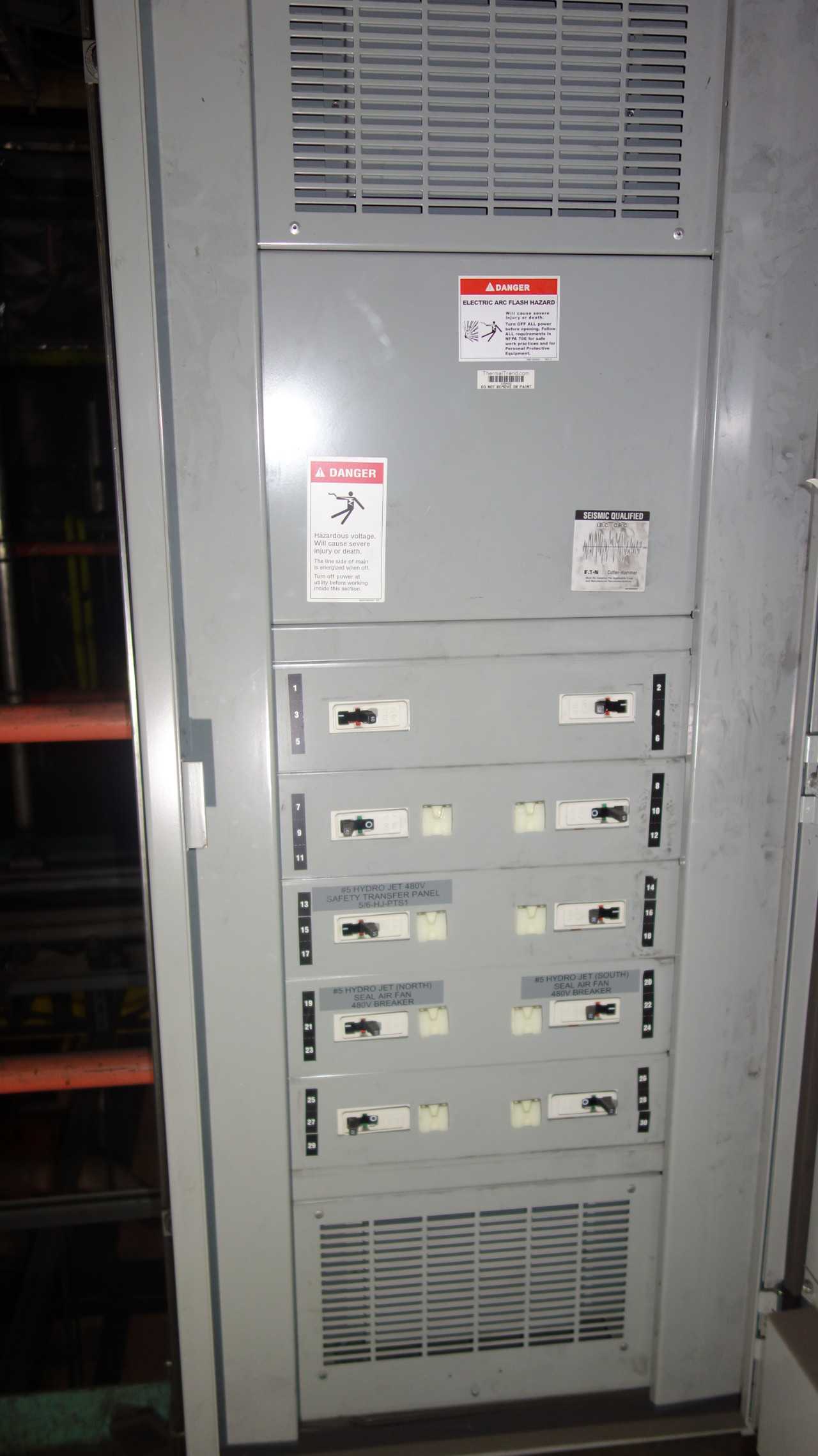 EATON PRL4 480V-AC 250A PANEL BOARD W/ BREAKERS - CIRCUIT BREAKERS