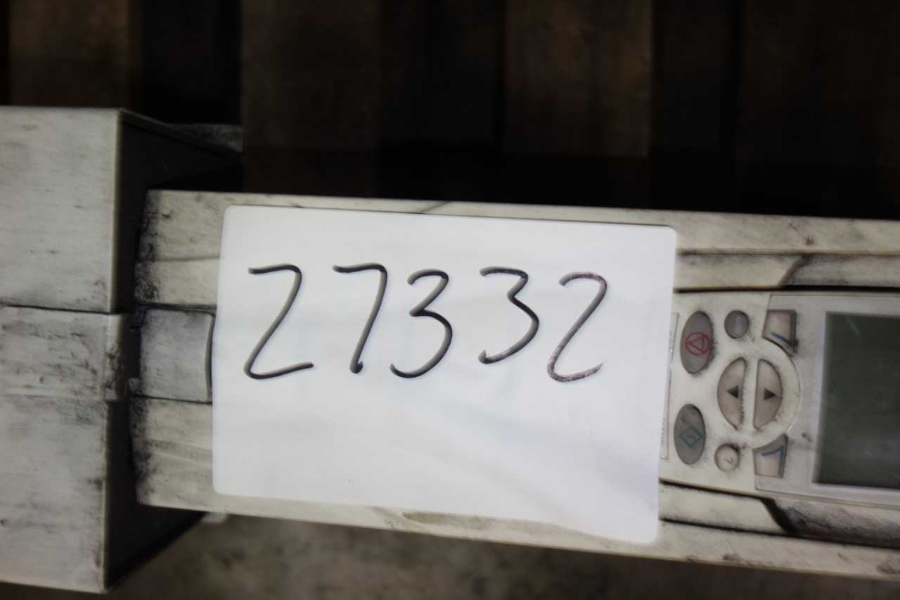 ABB ACH 550-PD-08A8-4 HVAC DRIVE - MOTOR DRIVES