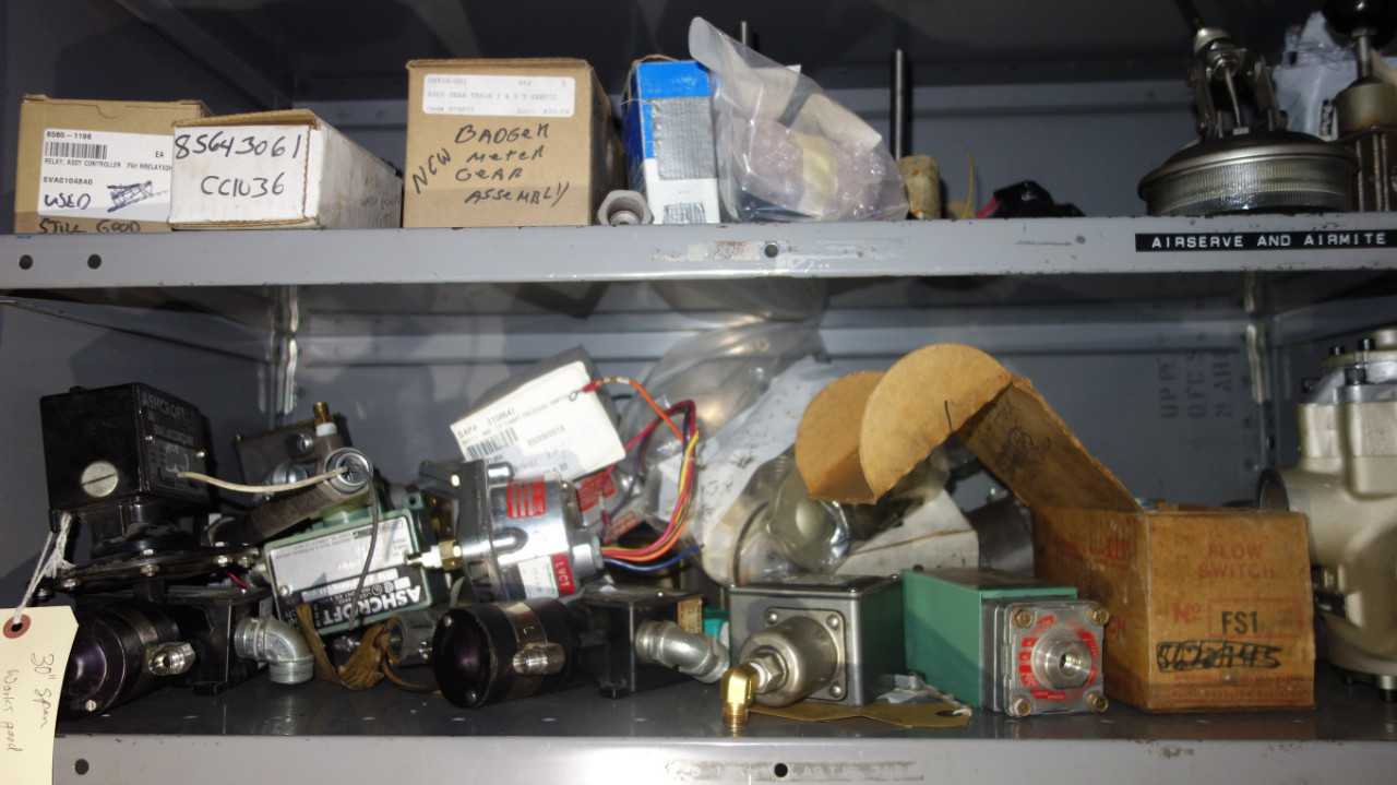 CABINET WITH CONTENTS, ASSORTED INSTRUMENTATION - INDUSTRIAL PARTS