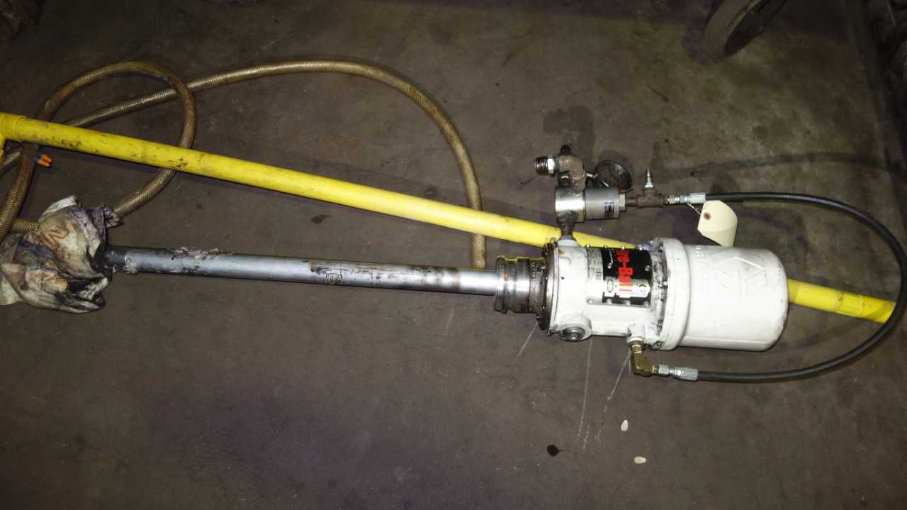 GRACO FIRE BALL PNEUMATIC GREASE PUMP, LUTZ B36C - MISCELLANEOUS