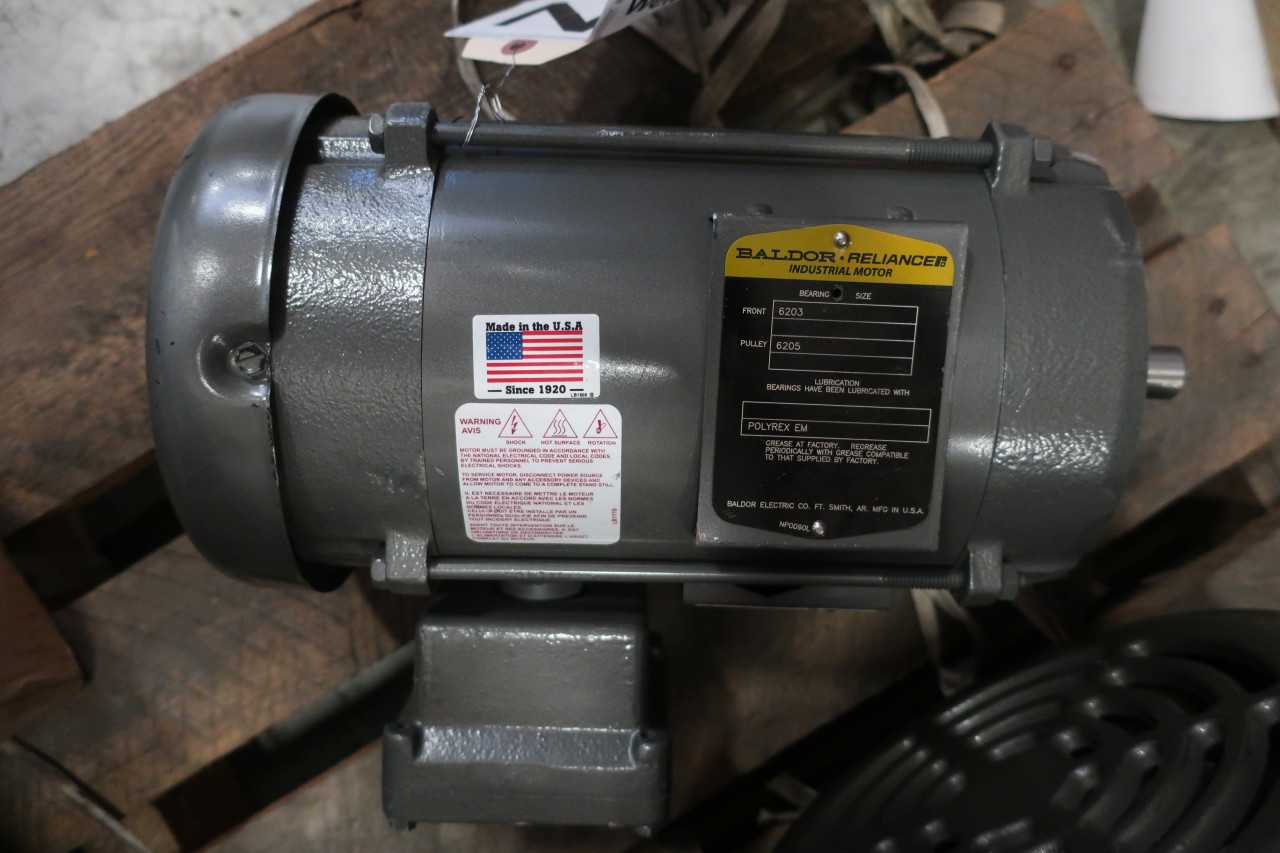 BALDOR SE65B MOTOR .5HP 208V 1735RPM 3PH 143TC - ELECTRIC MOTORS