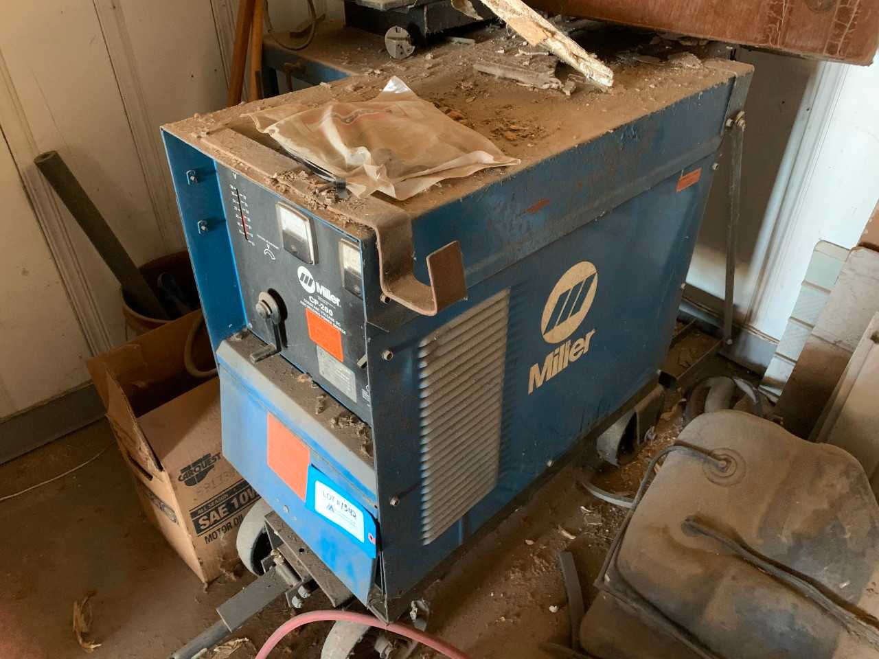 Miller CP-200 Arc Welder - WELDING EQUIPMENT