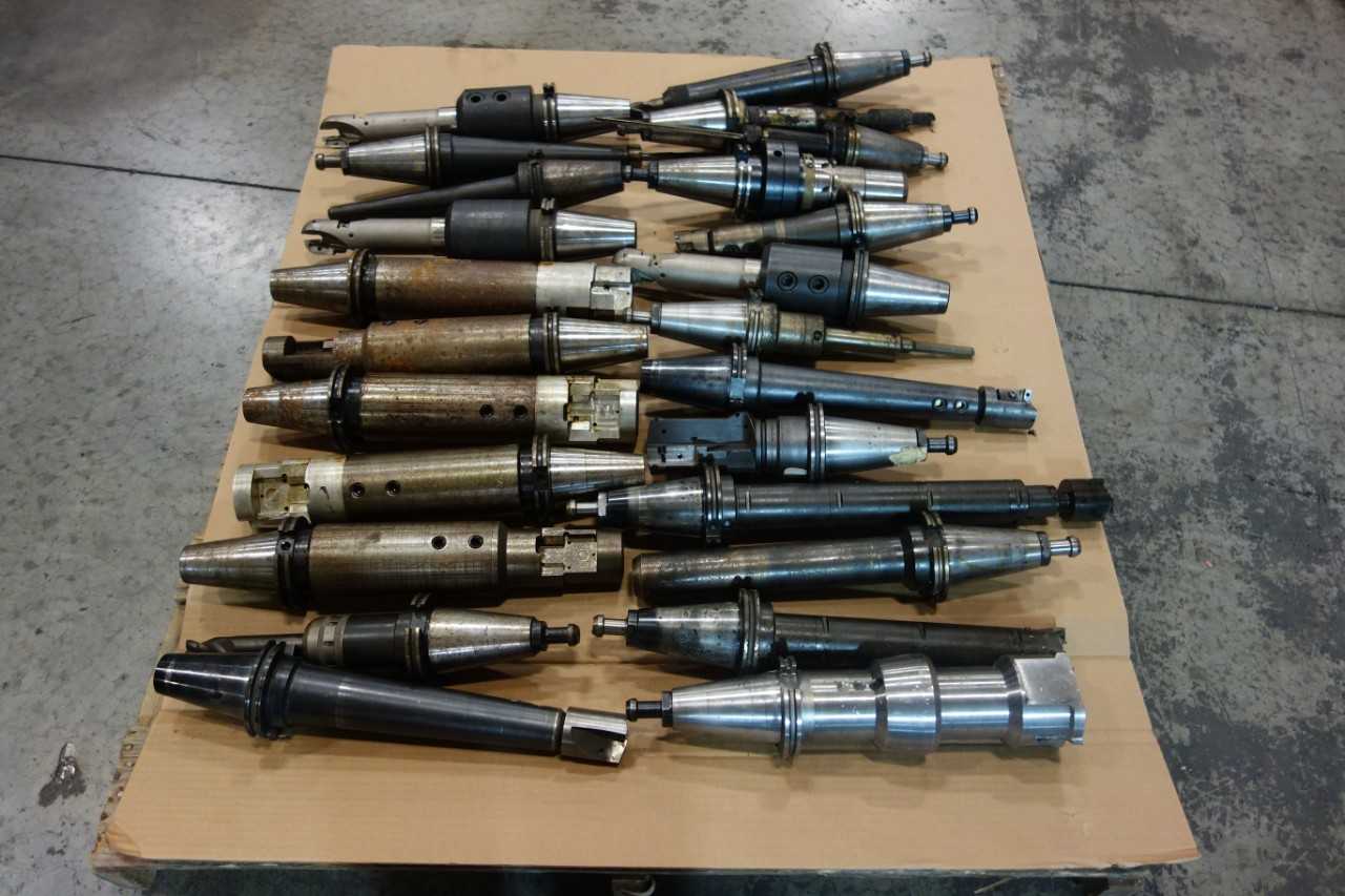 1 PALLET OF ASSORTED CAT50 TOOL HOLDERS WITH ATTACHMENTS - PARLEC, INGERSOLL - MACHINING ACCESSORIES & TOOLING