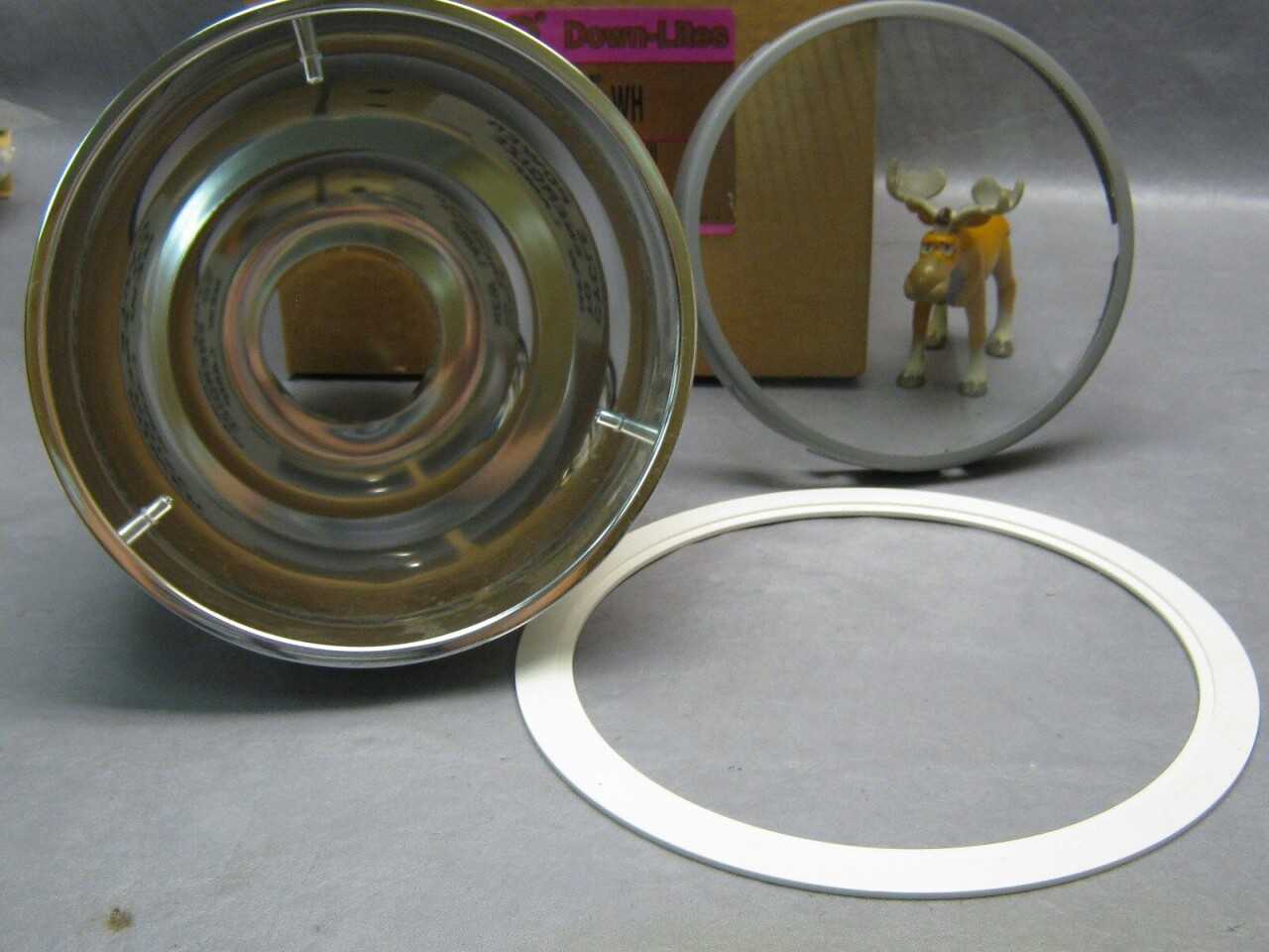 (8) Juno Down-Lites 8890C-WH 8" Nonport MH Open Mult Clr. - LIGHTING
