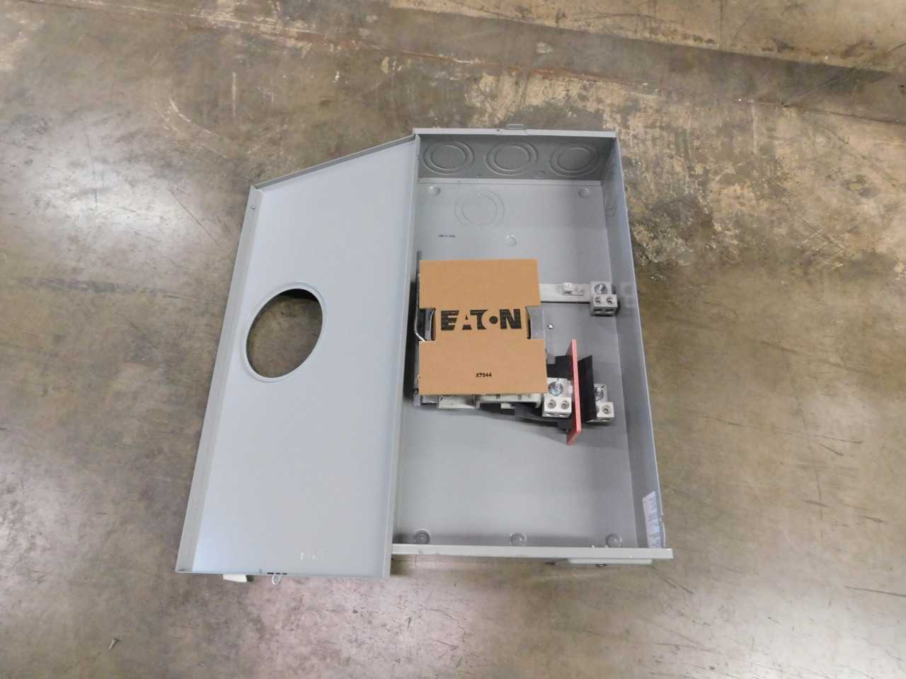 Lot of 1 Meter Socket - INDUSTRIAL PARTS