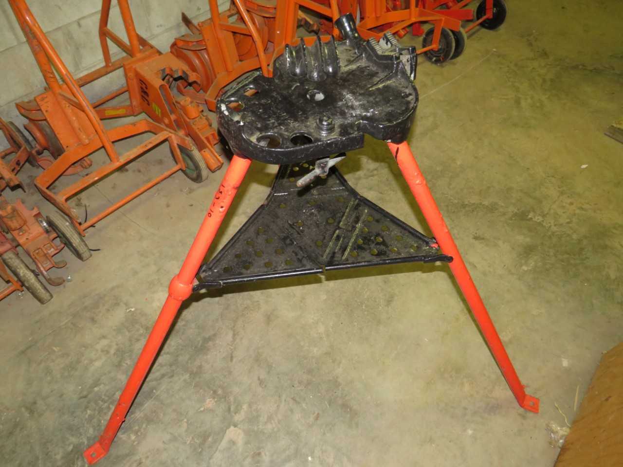 RIDGID 450 TRISTAND TRIPOD CHAIN VISE 1/8" TO 5" NO CHAIN - ELECTRIC POWER TOOLS