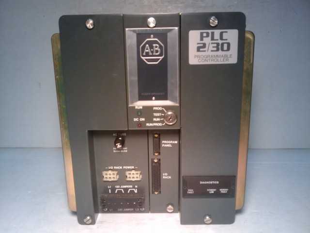 Allen Bradley 1772-LP3 PLC 2/30 Programmable Controller With (4) Module. - MISCELLANEOUS