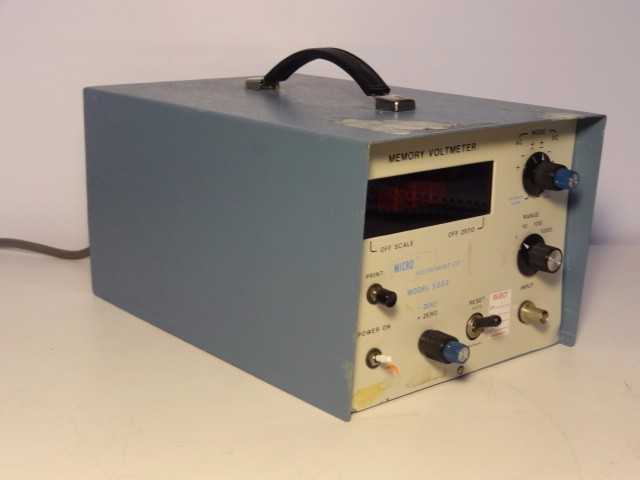 Micro Instrument 5203 Memory Voltmeter - MISCELLANEOUS