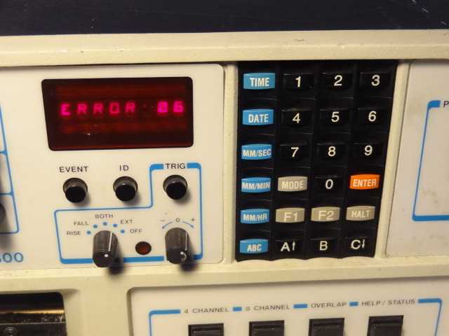 Astro-Med MT-8800 Chart Recorder - MISCELLANEOUS