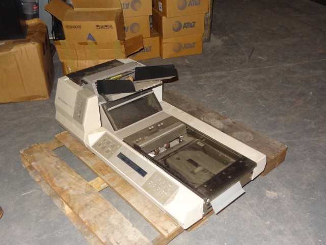 Pitney Bowes F400 Base Unit Spectrum Folder Inserter - MISCELLANEOUS