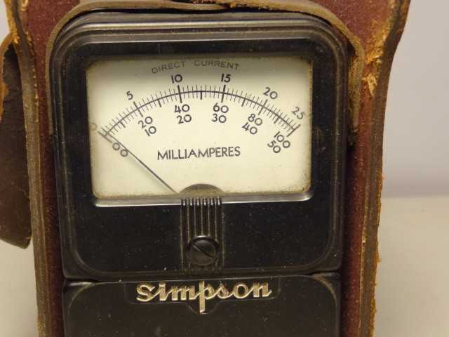 Simpson 373 DC Milliampeters Ampere Meter in Original Leather Case - MISCELLANEOUS