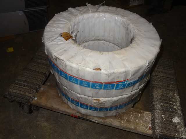 SKF 23152 CC / W33 Spherical Roller Bearing 260mm ID x 440mm OD x 144mm Width - MISCELLANEOUS