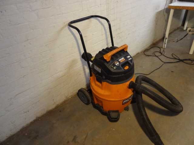 Ridgid WD18500 Wet Dry Vacuum 16 Gal. 6.5-Peak HP  - MISCELLANEOUS
