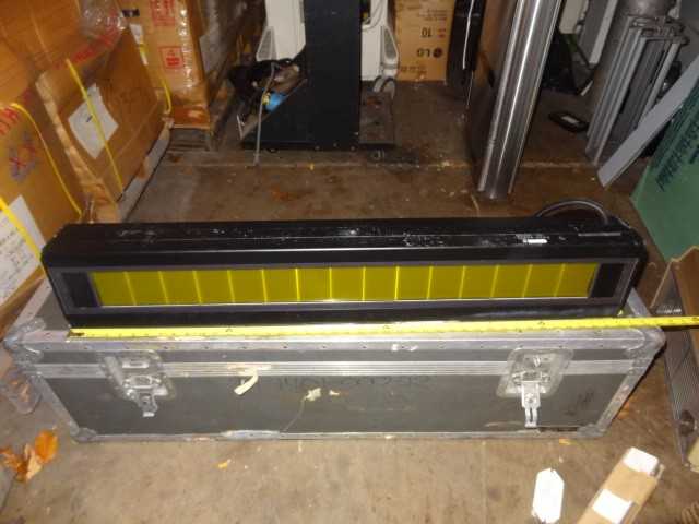 Luminator Mark IV LCD MAX Display Signs - MISCELLANEOUS