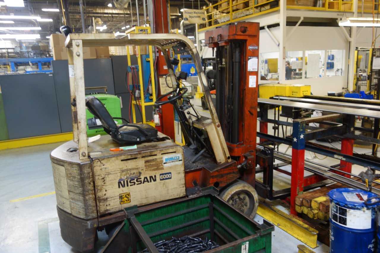 1980 Nissan CYB02L30RS Electric forklift, 5150lb capacity (DELAYED REMOVAL) - FORKLIFTS