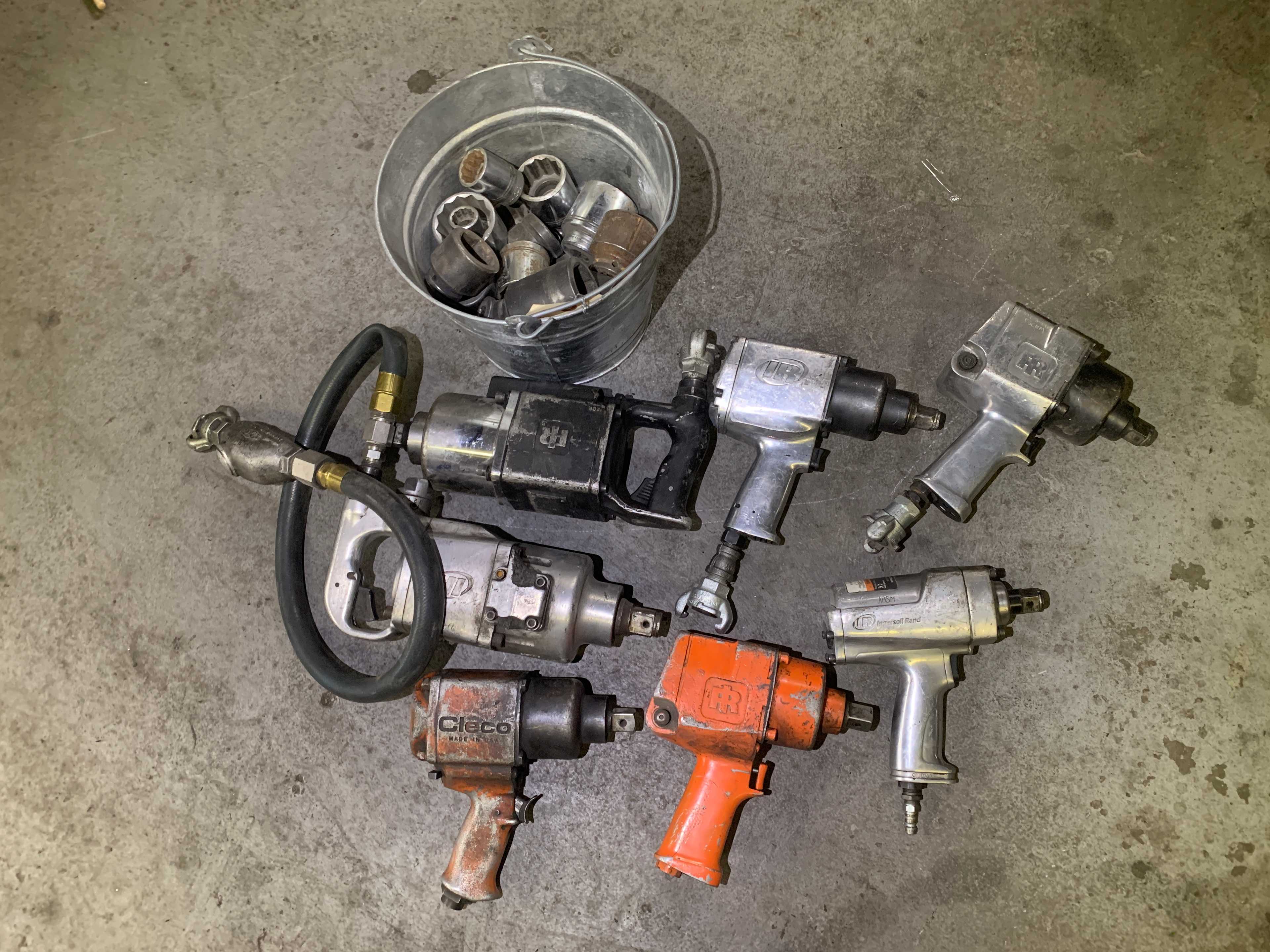 LOT OF IMPACT WRENCHES - PNEUMATIC POWER TOOL