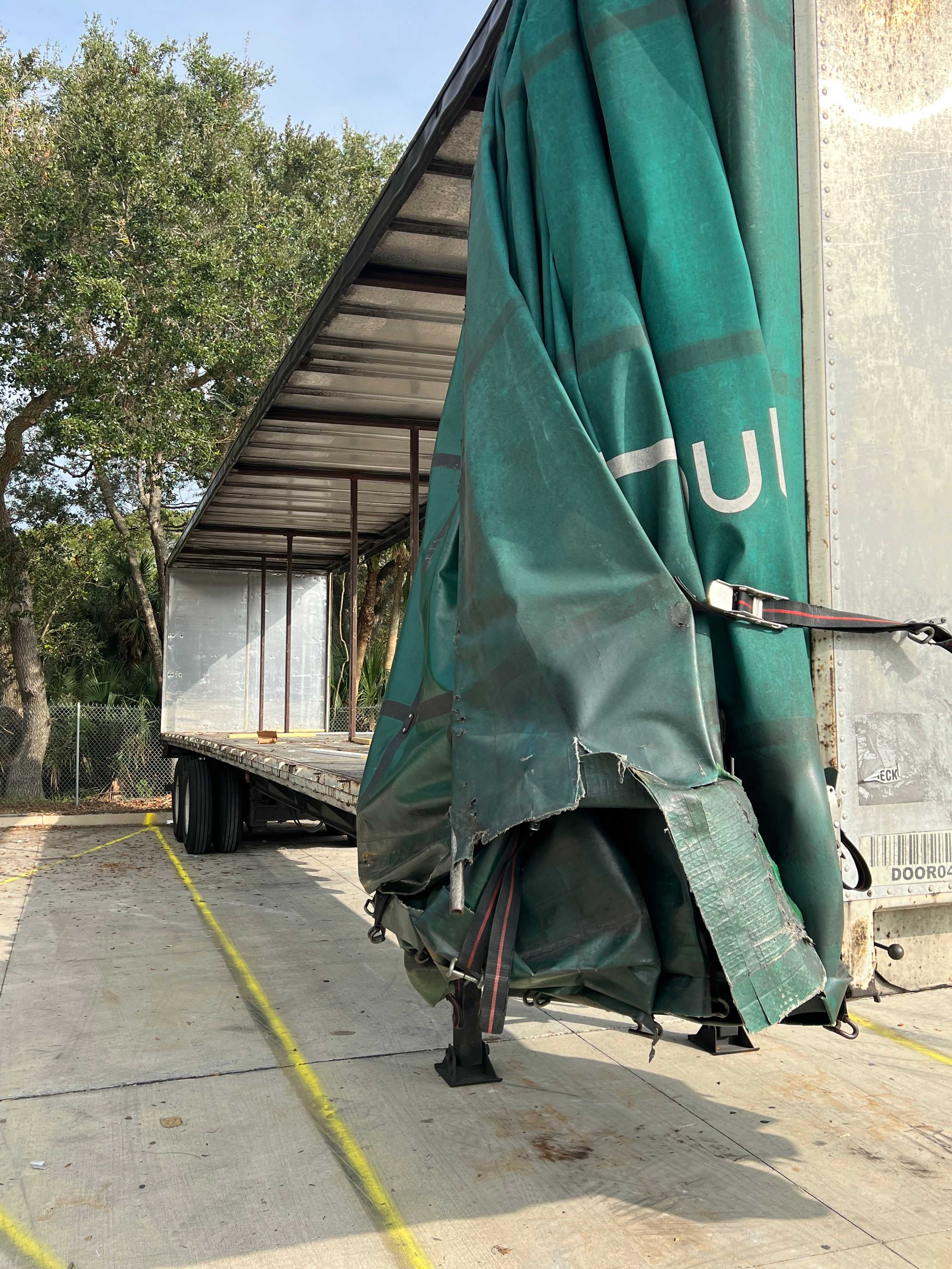 1997 Utility Curtainside Trailer 53' - Tauntliner - TRAILERS