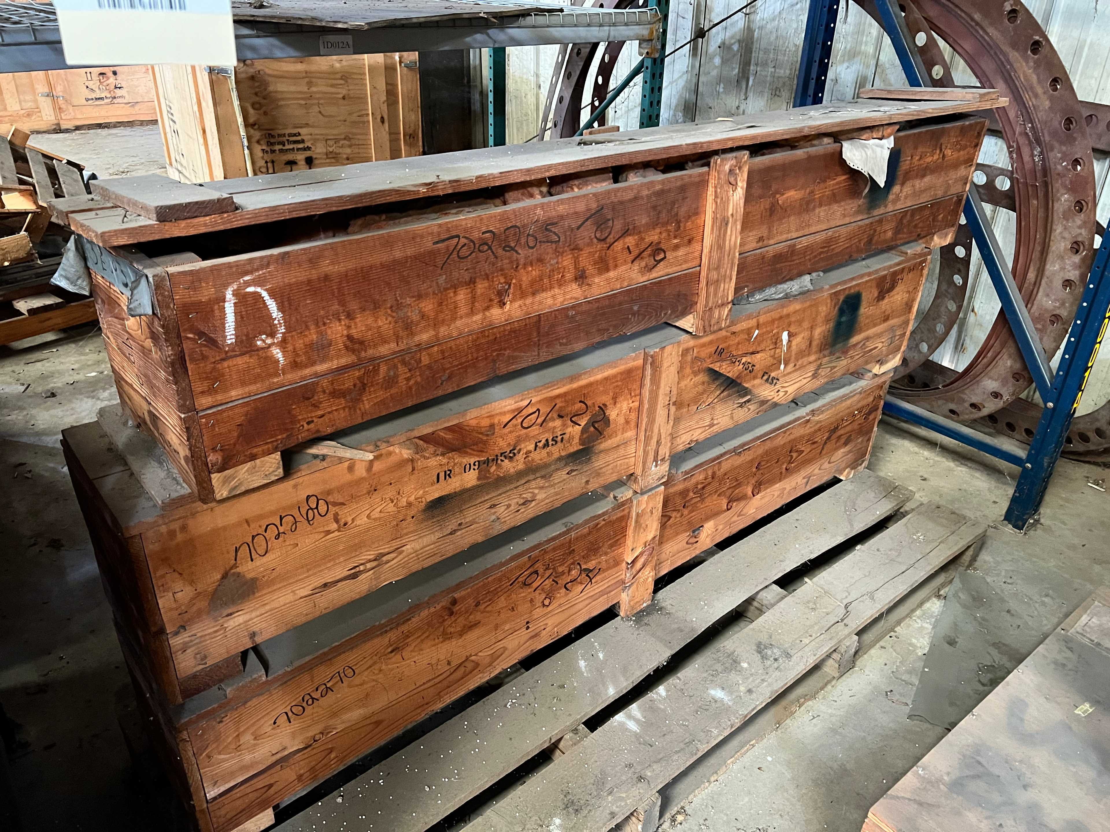CONTENTS OF RACKING (RACKING NOT INCLUDED) - PALLET RACKING