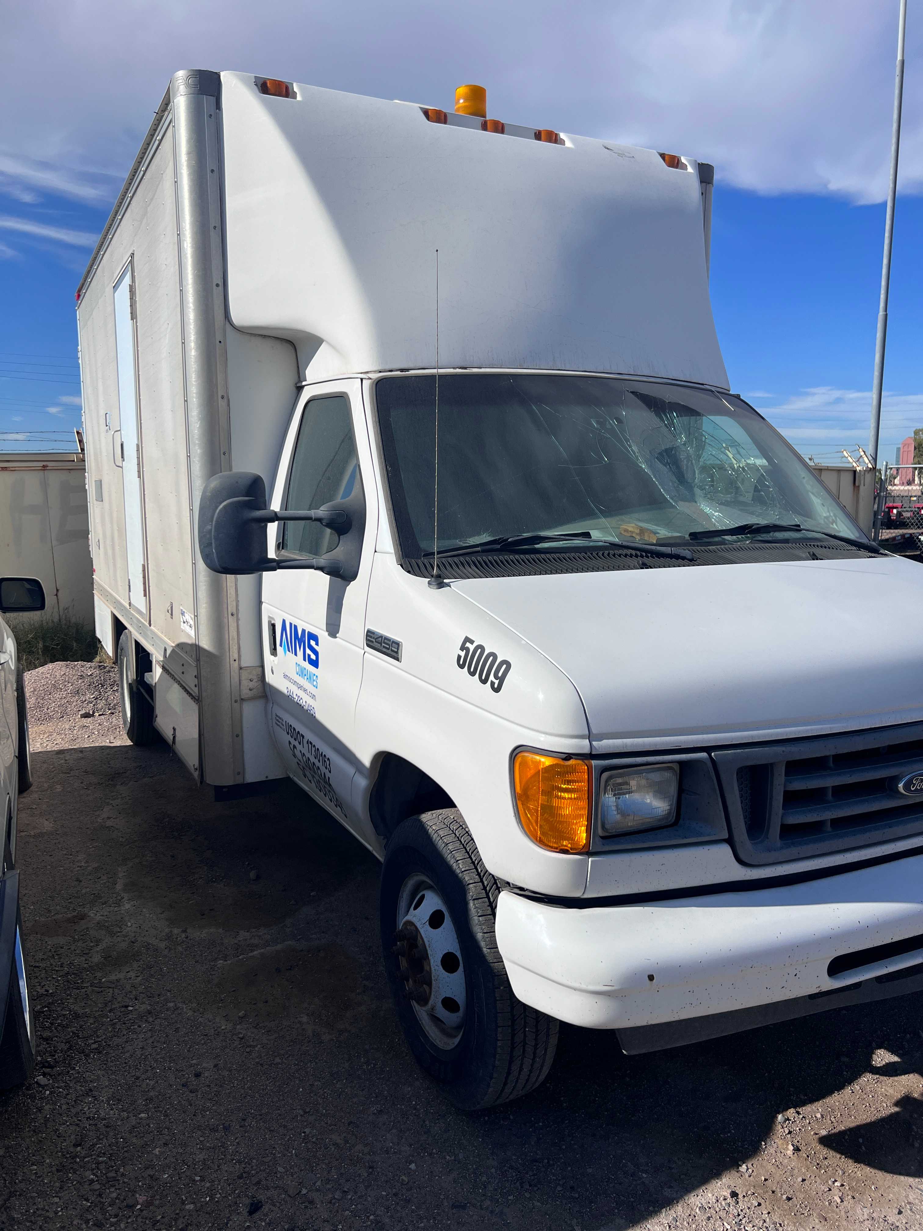 2006 Ford E450 Cargo Van - BUSES