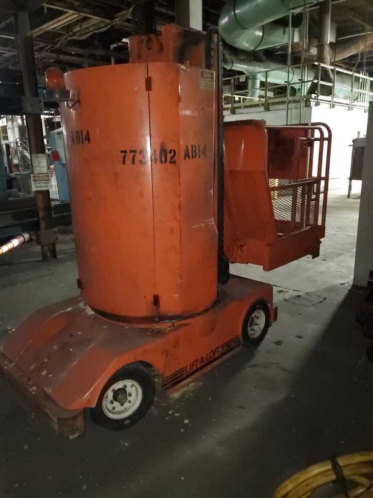 Man Lift - ROLLING CARTS