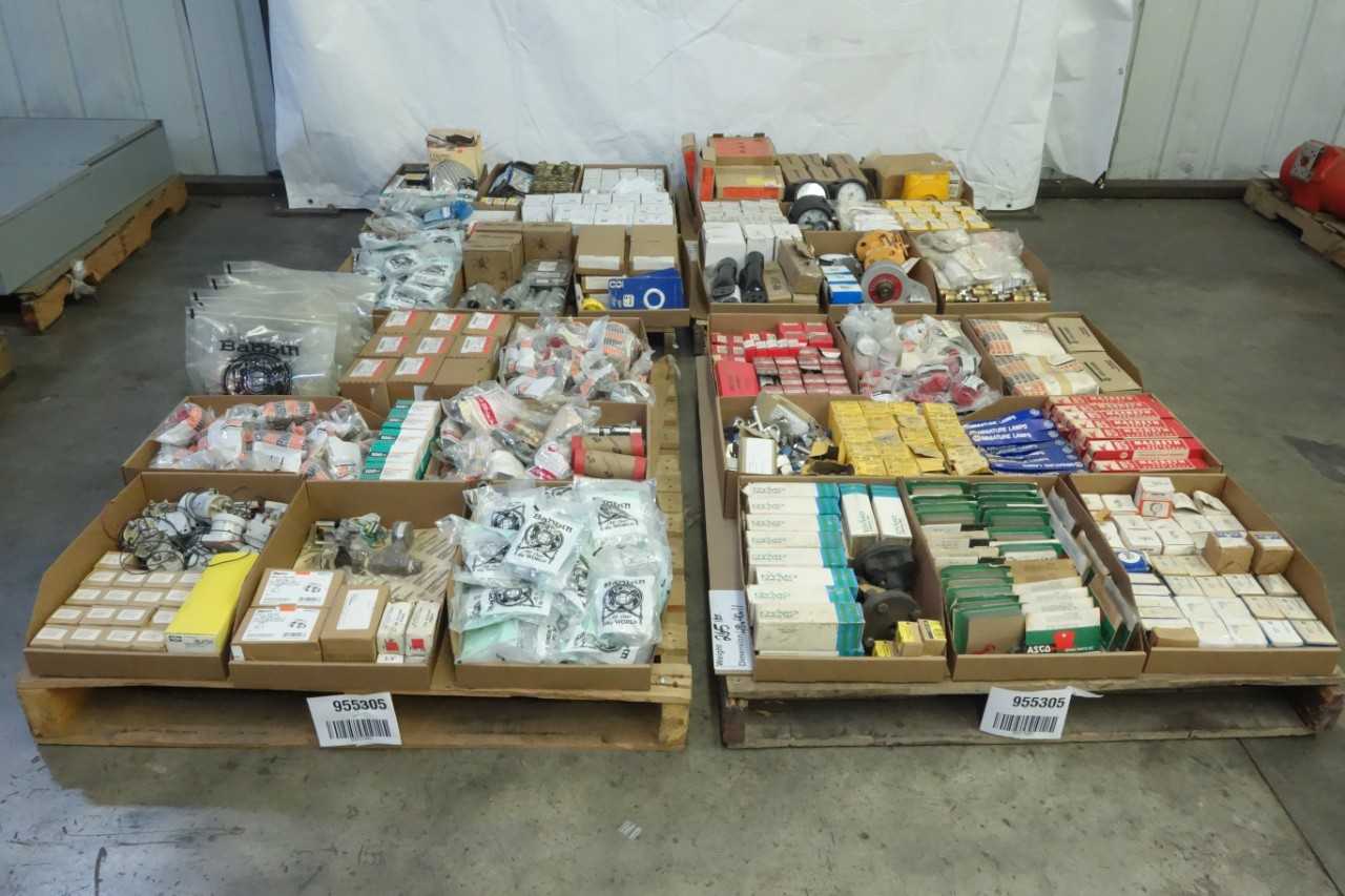 4 PALLETS OF MISCELLANEOUS INDUSTRIAL SURPLUS - ELECTRICAL COMPONENTS