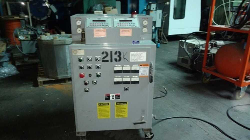 Sterlco Temperature Controller System M3 Model M8425AC2X - Hot Water Unit 1996 - TEMPERATURE CONTROLLERS