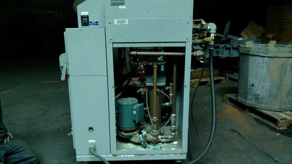 Sterlco Temperature Controller System M3 Model M8425AC2X - Hot Water Unit 1996 - TEMPERATURE CONTROLLERS
