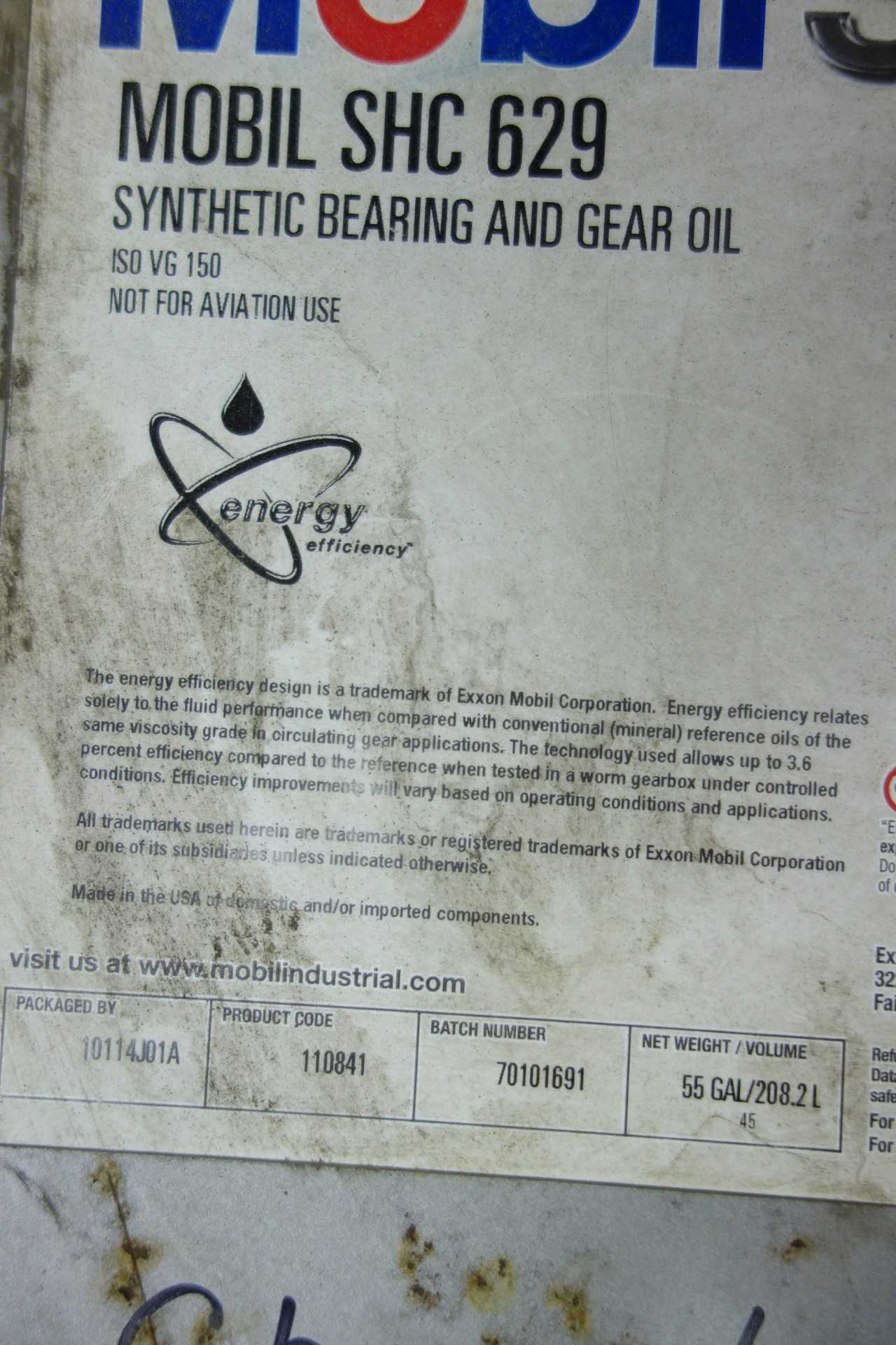 LOT OF 4 FULL 55 GALLON DRUMS OF MOBIL ASSORTED SYNTHETIC OIL - INDUSTRIAL PARTS