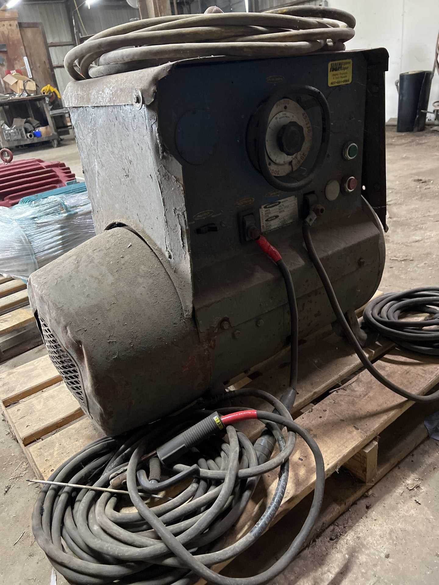 HOBART ARC WELDER - WELDERS