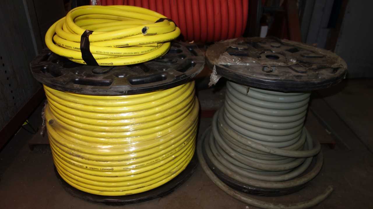 LOT OF 6 CONTINENTAL AIR HOSE ROLLS WITH HOLDER - ELECTRIC POWER TOOLS