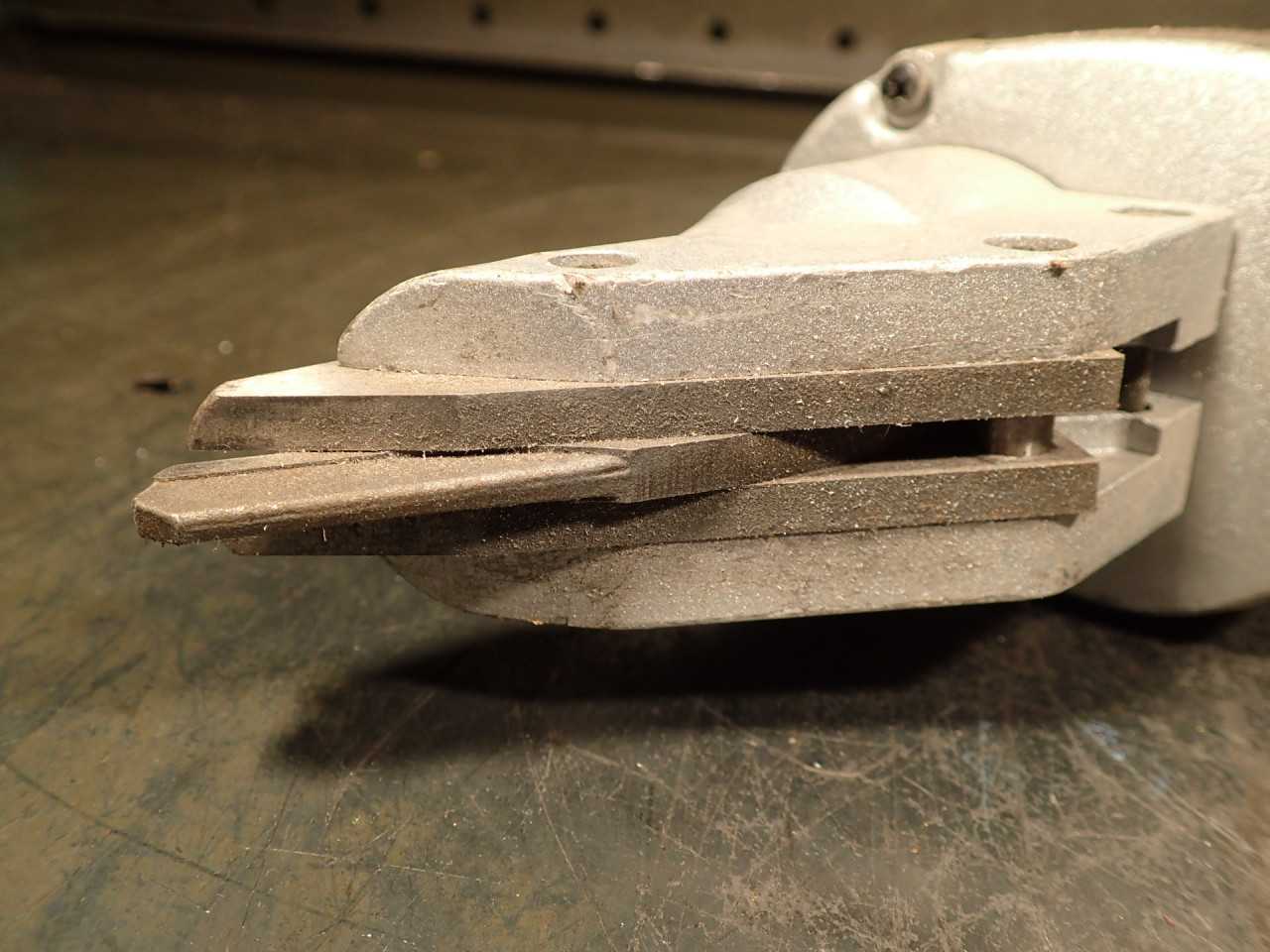 Chicago Electric 14-Gauge Swivel Head Sheet Metal Nibbler Shears: 120V, 4A - ELECTRIC POWER TOOLS