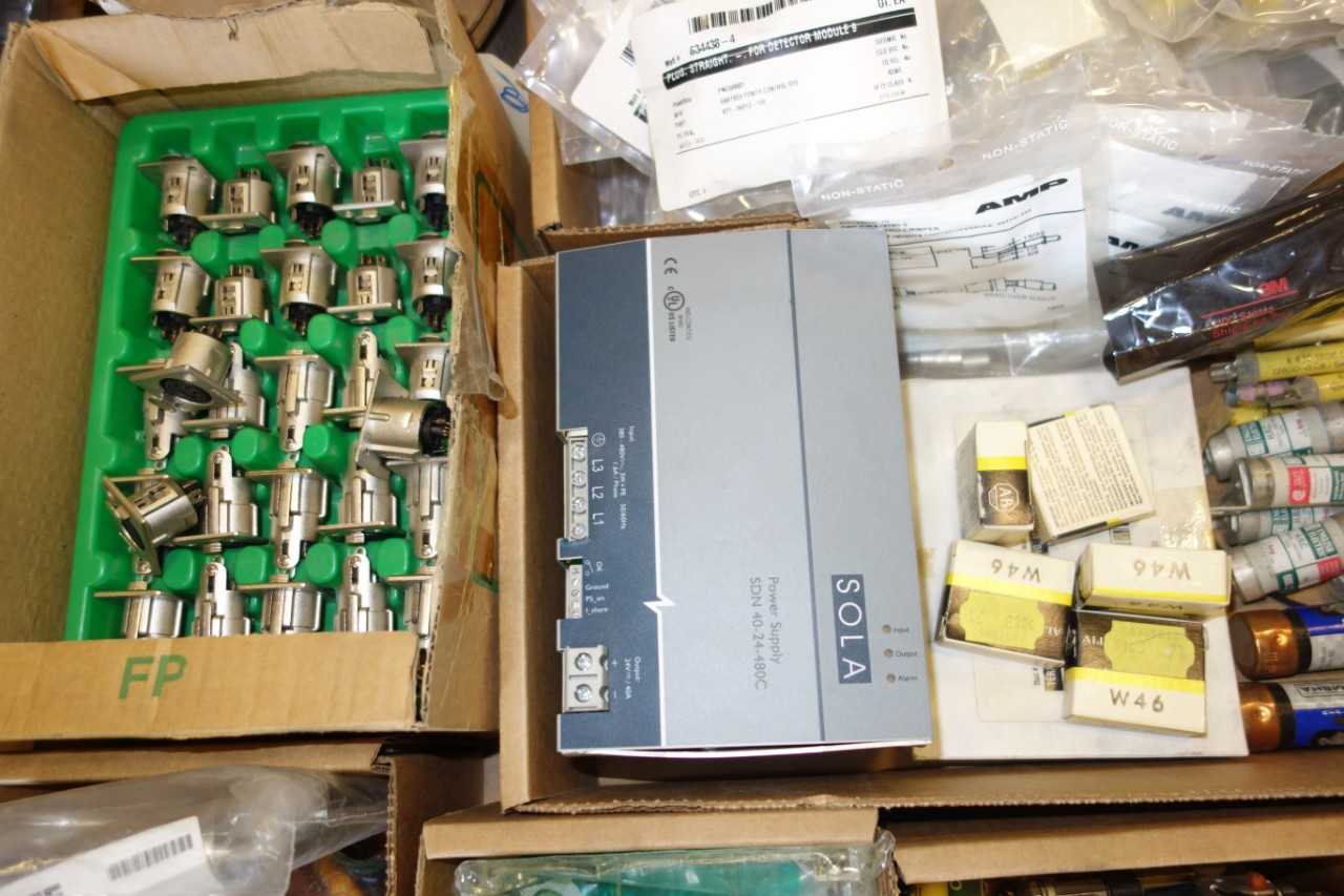 5 PALLETS OF ASSORTED ELECTRICAL, FUSES, CIRCUIT BREAKERS, HARDWARE, PCB BOARDS - ELECTRICAL COMPONENTS
