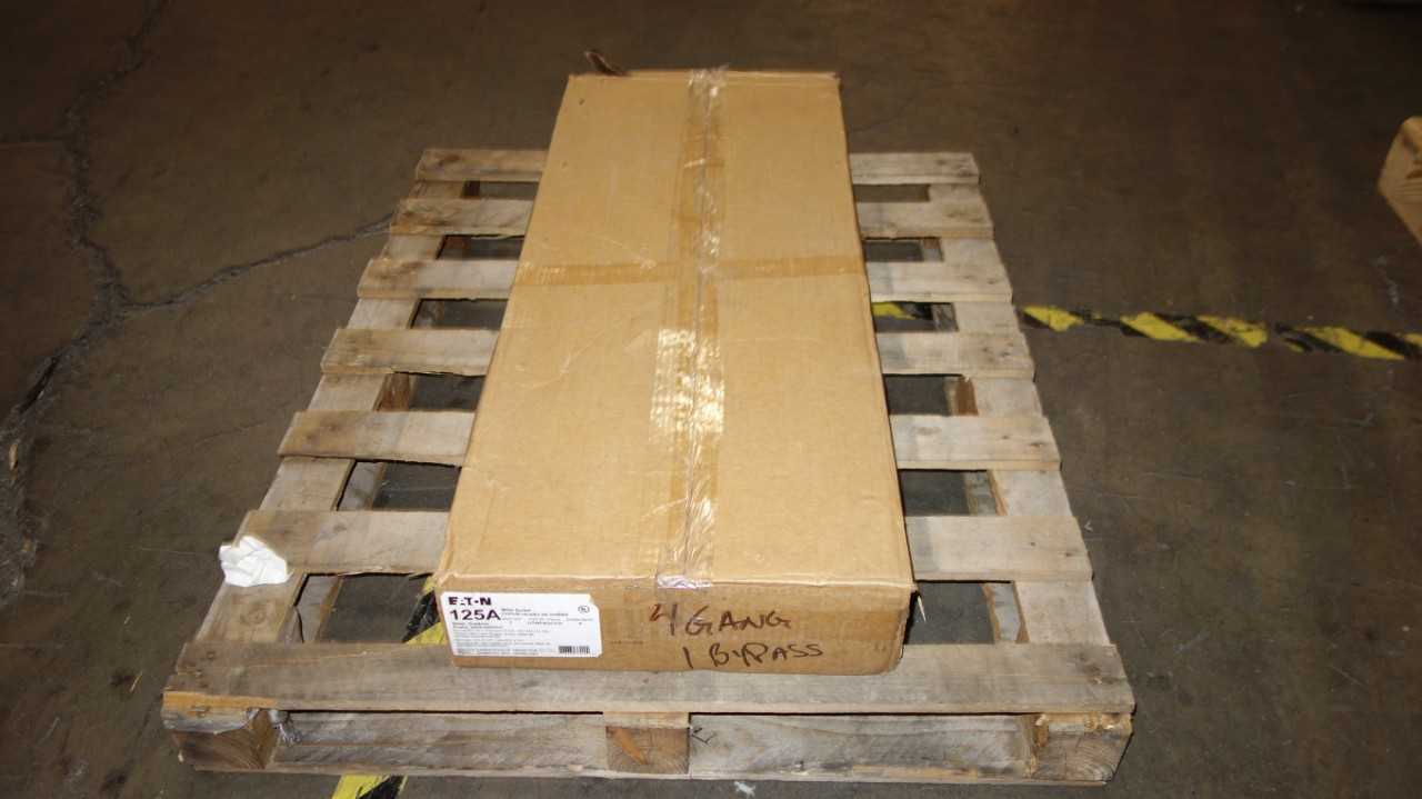 EATON UTNE4GCCH 125A 600V-AC METER SOCKET PANEL - CIRCUIT BREAKERS